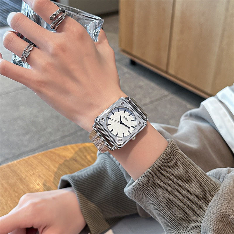 Montre minimaliste élégante et - Luxury Watch Gift For Her avis et prix